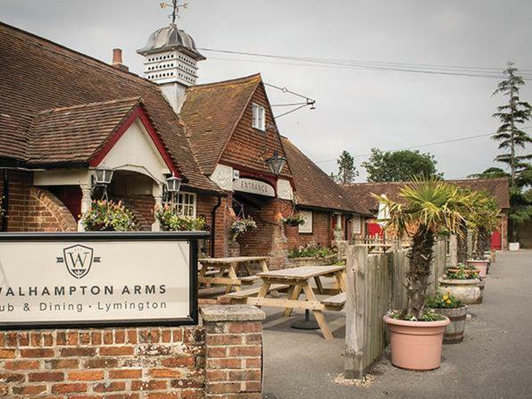 The Walhampton Arms Bed & Breakfast Lymington Exterior photo